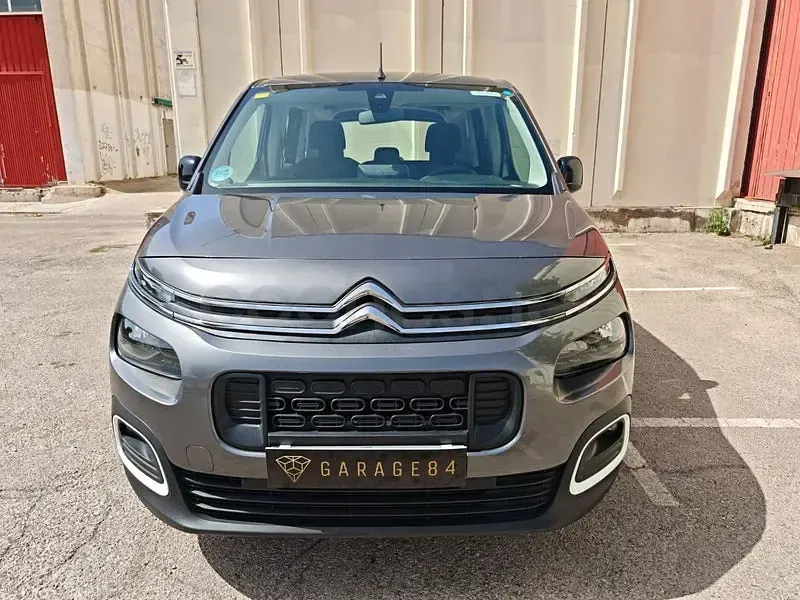Usado Citroën Berlingo Business Class 102 CV (75 kW) 2022 Gris / plata Monovolumen