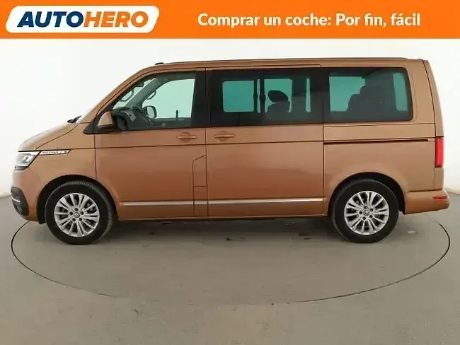 Usado VW Multivan Comfortline 150 CV (110 kW) 2019 Amarillo Monovolumen
