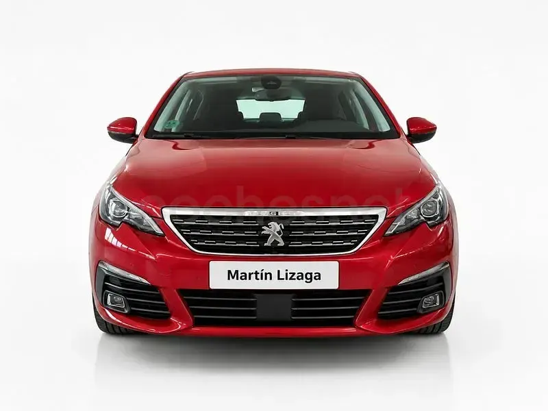 Usado Peugeot 308 130 CV (95 kW) 2018 Rojo Berlina