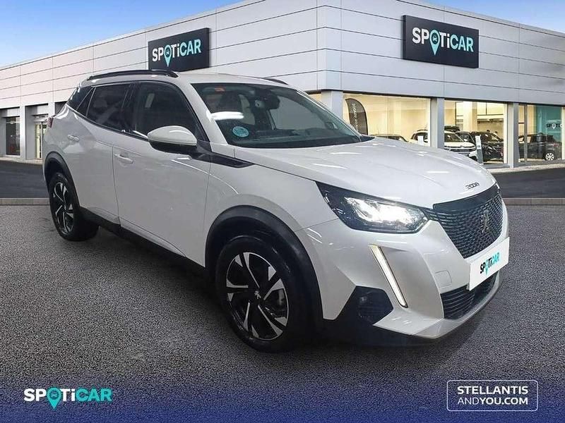 Usado Peugeot 2008 Allure 101 CV (74 kW) 2021 Blanco SUV