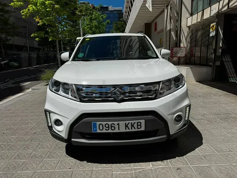 Usado Suzuki Vitara 120 CV (88 kW) 2018 Blanco SUV