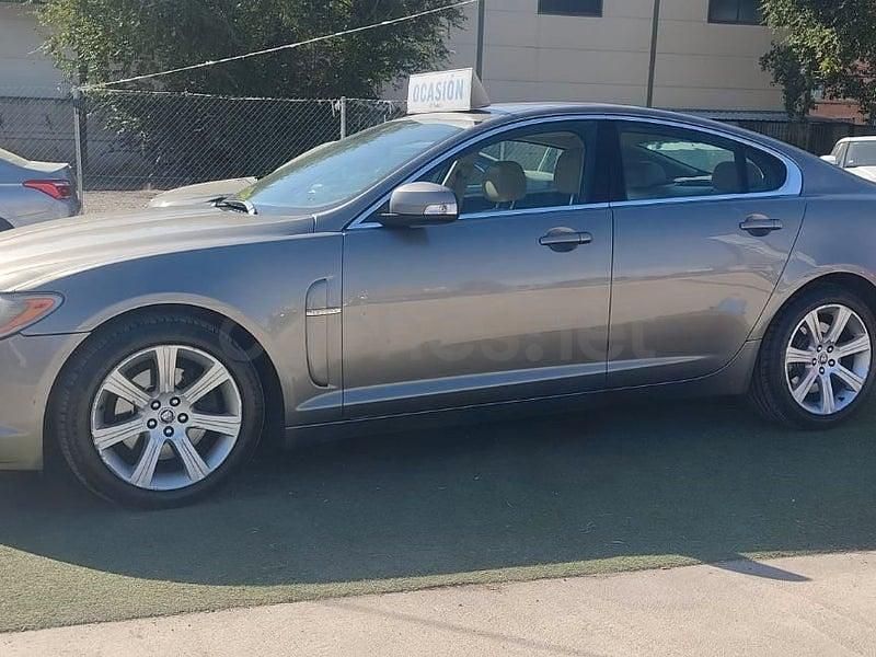 Usado Jaguar XF Luxury 207 CV (152 kW) 2008 Beige Berlina