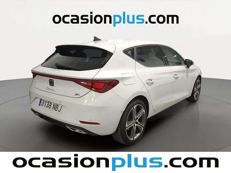 Usado Seat Leon FR 150 CV (110 kW) 2025 Blanco Berlina