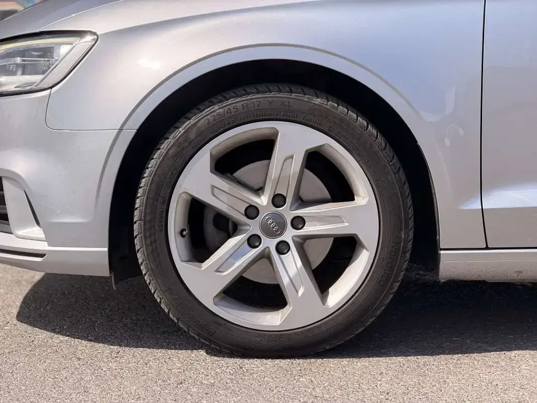 Usado Audi A3 Cabriolet Premium 116 CV (85 kW) 2017 Plateado Descapotable