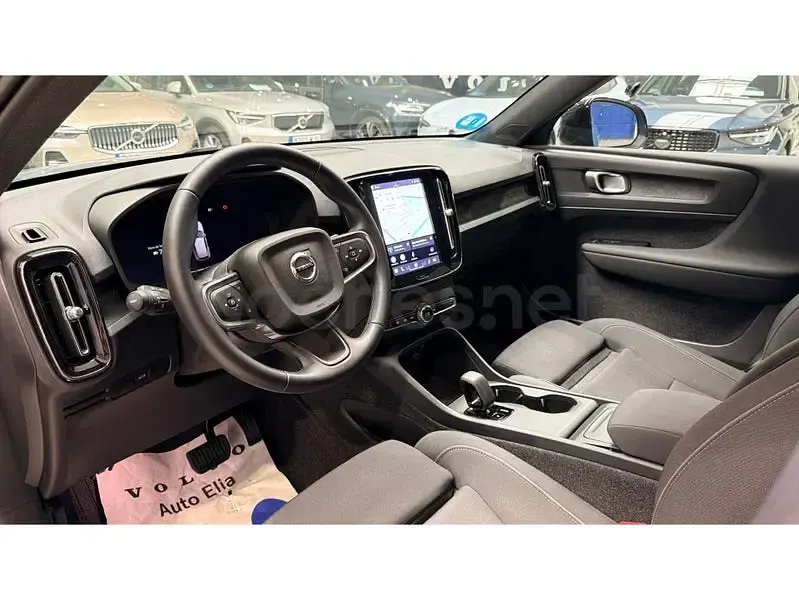 Nuevo Volvo EX40 Plus 175 kW (238 CV) 2025 Eléctrico SUV