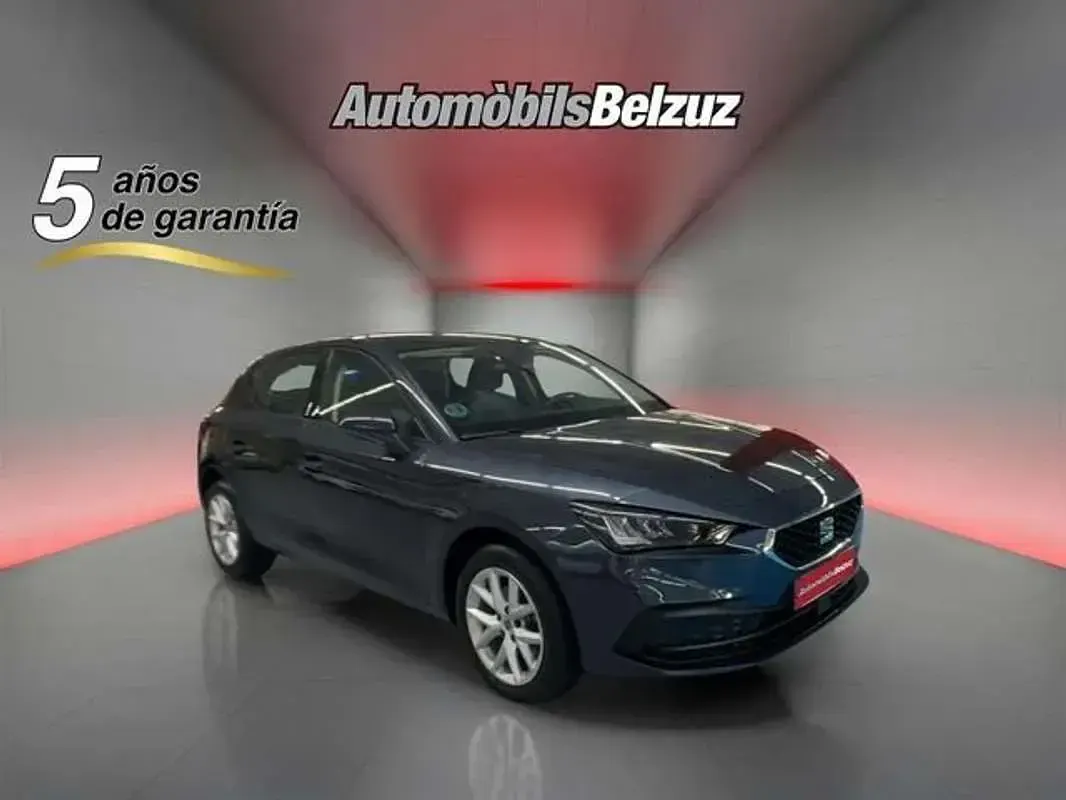 Usado Seat Leon ST Style 110 CV (80 kW) 2024 Gris Familiar