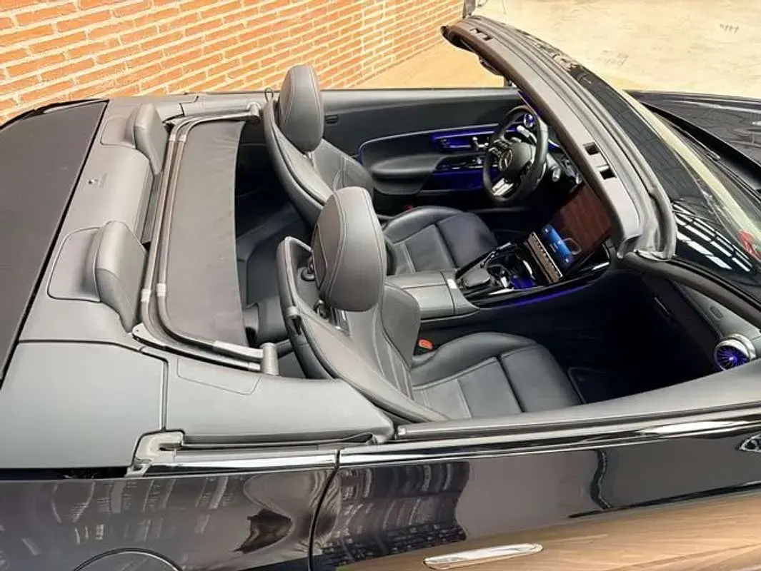 Usado Mercedes SLC43 AMG AMG 381 CV (280 kW) 2024 Negro Descapotable