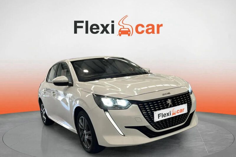 Blanco Usado 2020 Peugeot 208 Active Utilitario | 10.490 € (Super precio) - Imagen 1/4
