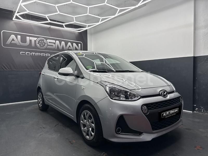 Usado Hyundai i10 GO! 66 CV (48 kW) 2018 Gris / plata Utilitario