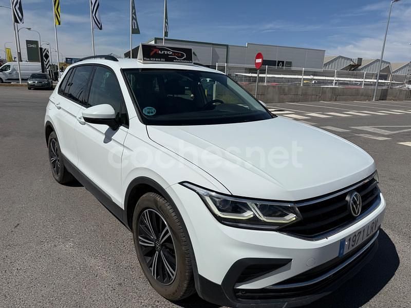 Blanco Usado 2022 VW Tiguan Life SUV | 17.500 € (Super precio) - Imagen 1/4