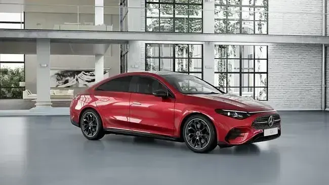 Nuevo Mercedes CLA220 190 CV (139 kW) 2026 Rojo Berlina