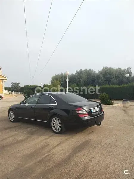Usado Mercedes S320 204 CV (150 kW) 2006 Negro Berlina