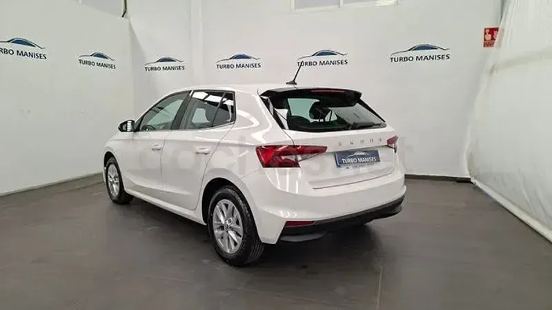 Usado Skoda Fabia Ambition 110 CV (80 kW) 2023 Negro Utilitario