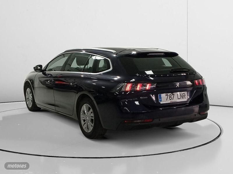 Usado Peugeot 508 Active 131 CV (96 kW) 2021 Negro Familiar