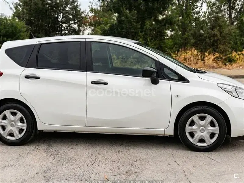 Usado Nissan Note Acenta 80 CV (58 kW) 2014 Blanco Utilitario