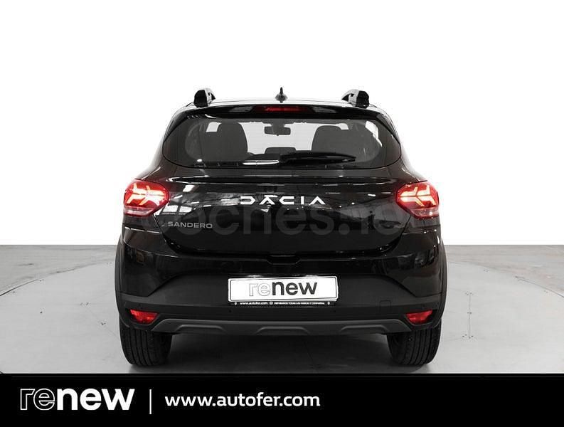 Usado Dacia Sandero Expression 91 CV (66 kW) 2023 Negro Berlina