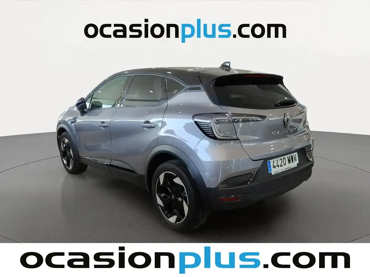 Usado Renault Captur Techno 160 CV (117 kW) 2024 Gris SUV