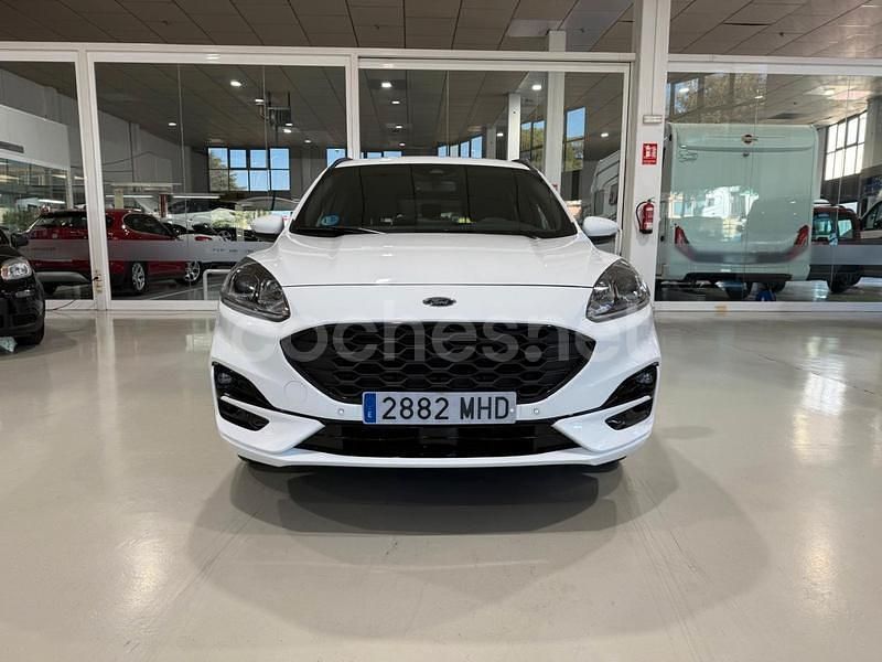 Usado Ford Kuga ST-Line X 190 CV (139 kW) 2023 Blanco SUV