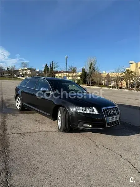 Usado Audi A6 170 CV (125 kW) 2011 Azul Familiar