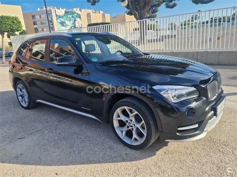 Negro Usado 2015 BMW X1 SUV | 10.950 € (Precio justo) - Imagen 1/4
