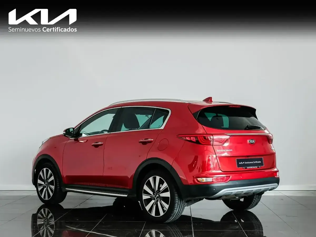Usado Kia Sportage 115 CV (84 kW) 2017 Rojo SUV