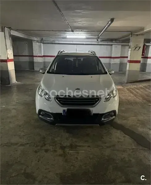 Usado Peugeot 2008 Style 100 CV (73 kW) 2015 Blanco SUV