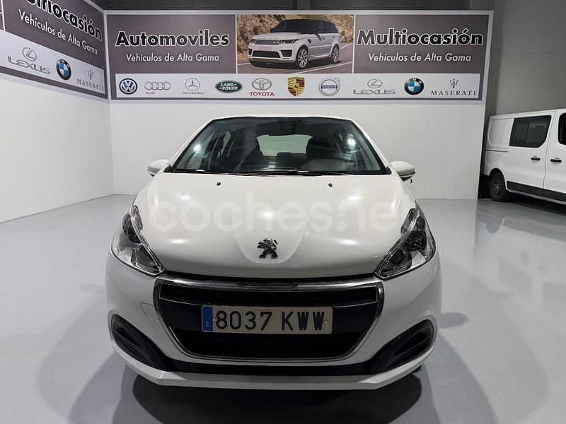 Usado Peugeot 208 Active 82 CV (60 kW) 2019 Blanco Utilitario
