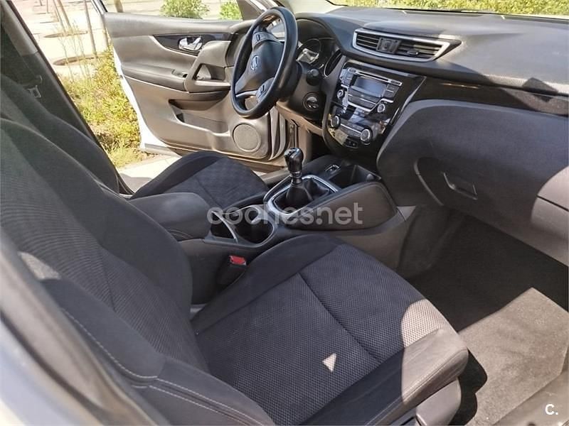 Usado Nissan Qashqai Acenta 110 CV (80 kW) 2017 Blanco SUV