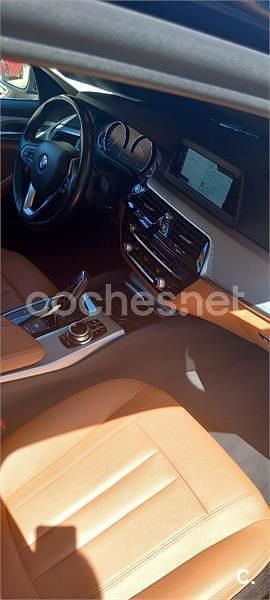 Negro Usado 2017 BMW 520 Familiar | 19.500 € (Precio justo) - Imagen 1/4