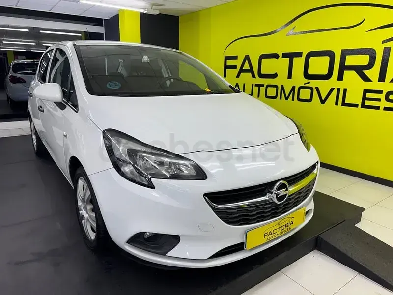 Usado Opel Corsa Expression 75 CV (55 kW) 2017 Blanco Utilitario