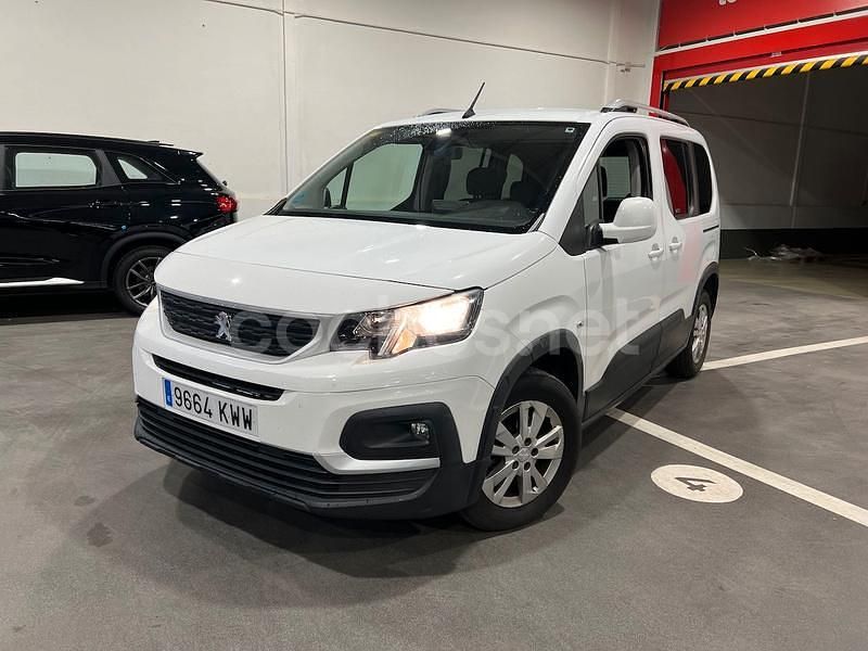 Usado Peugeot Rifter Active 100 CV (73 kW) 2019 Blanco Monovolumen