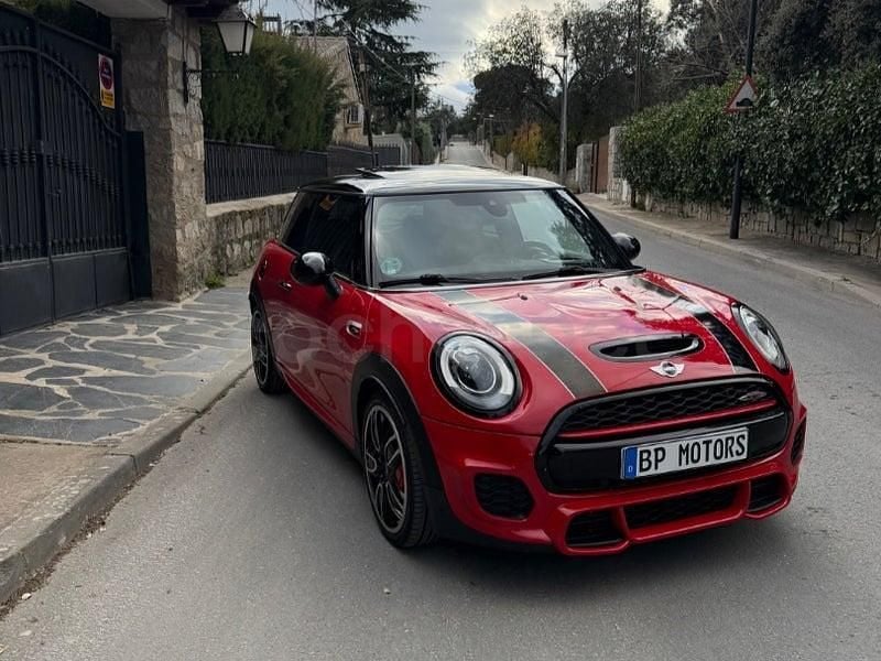 Usado Mini John Cooper Works 231 CV (169 kW) 2016 Rojo Utilitario