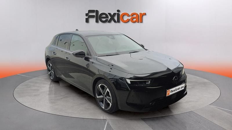 Usado Opel Astra Edition 110 CV (80 kW) 2024 Gris Berlina
