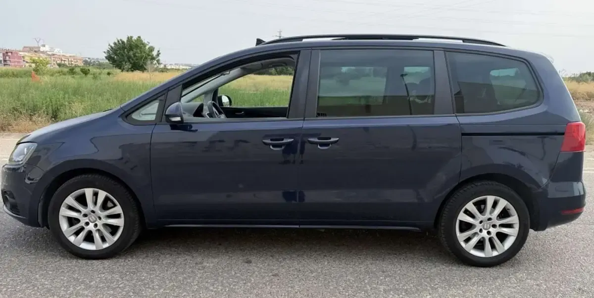 Usado VW Sharan Advance 177 CV (130 kW) 2013 Azul Monovolumen