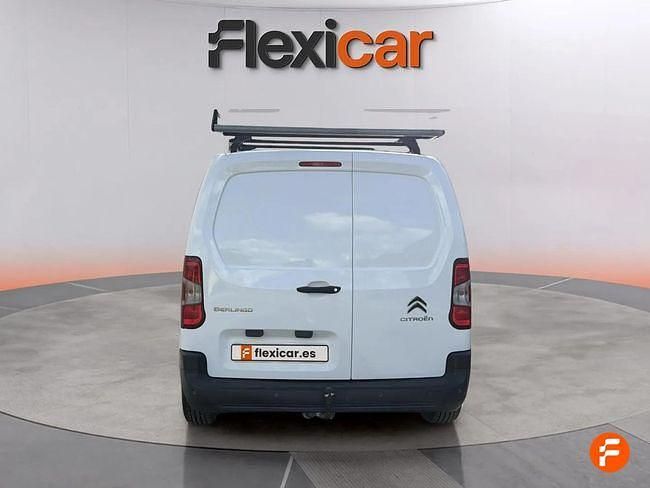 Usado Citroën Berlingo Live 102 CV (75 kW) 2021 Blanco Monovolumen