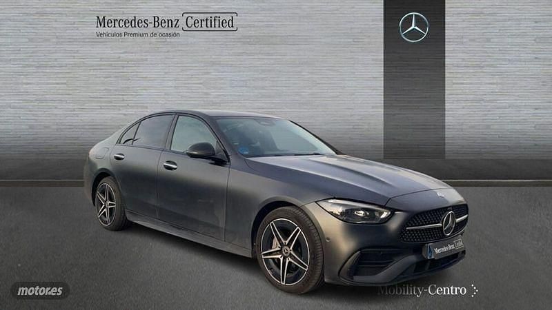 Usado Mercedes C300e AMG line 313 CV (230 kW) 2024 Varios colores Berlina