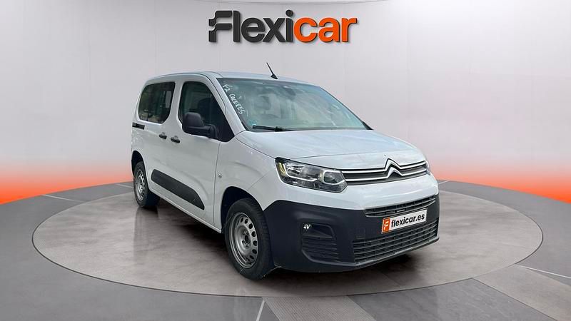 Usado Citroën Berlingo Shine 131 CV (96 kW) 2023 Blanco Monovolumen