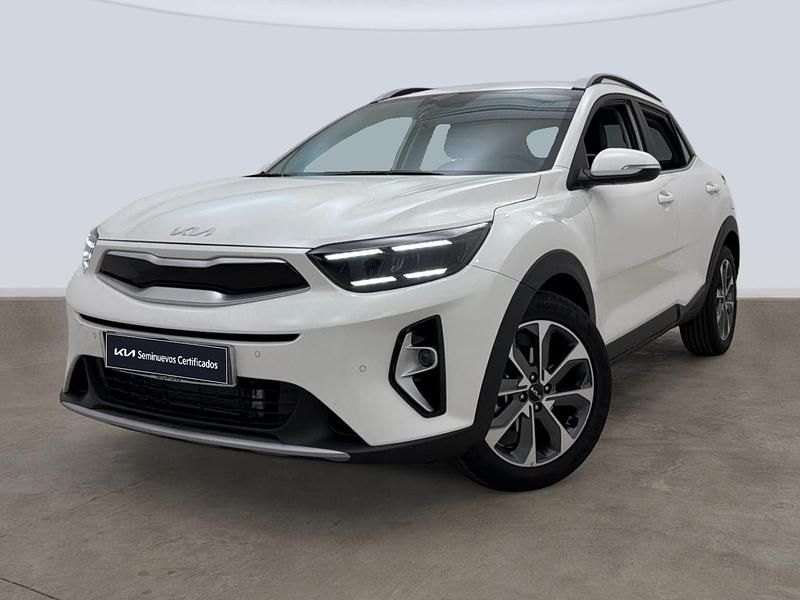 Usado Kia Stonic Style 100 CV (73 kW) 2025 Blanco SUV
