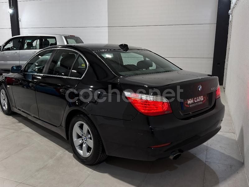 Usado BMW 520 177 CV (130 kW) 2009 Negro Berlina