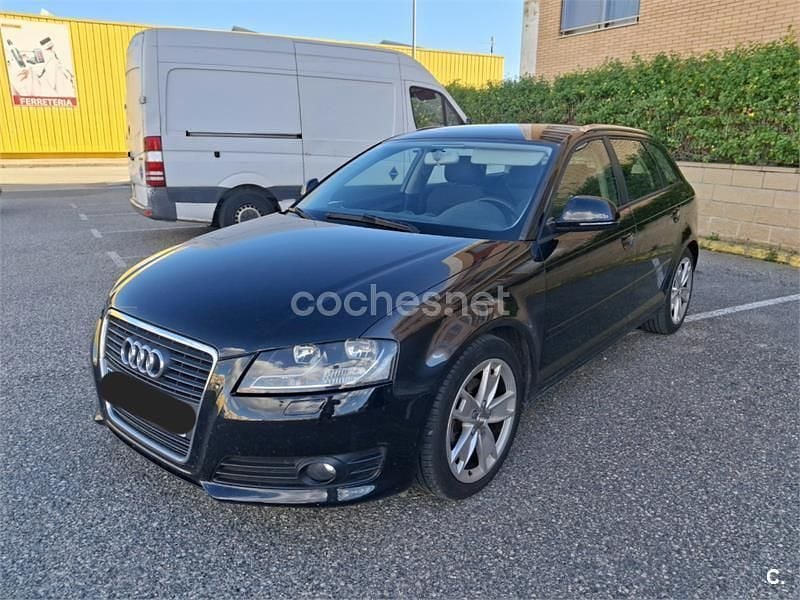 Negro Usado 2010 Audi A3 Ambition Berlina | 8500 € (Precio justo) - Imagen 1/4