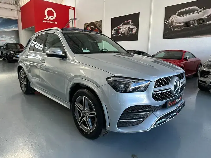 Käytetty Mercedes GLE400 330 HP (242 kW) 2023 Harmaa Katumaasturi