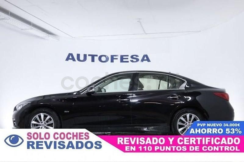 Usado Infiniti Q50 170 CV (125 kW) 2017 Negro Berlina