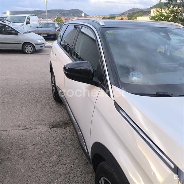 Begagnad Peugeot 5008 Allure 130 HK (95 kW) 2020 Vit SUV