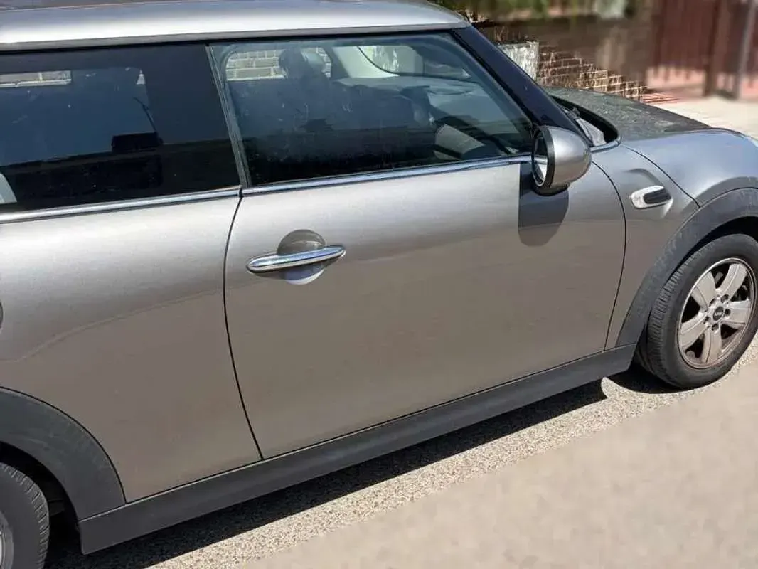 Usado Mini Cooper D 116 CV (85 kW) 2016 Gris Utilitario