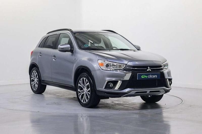 Usado Mitsubishi ASX Motion 117 CV (86 kW) 2019 Gris SUV