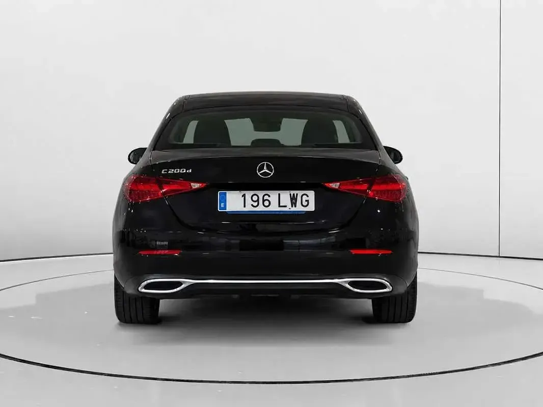 Usado Mercedes C200 163 CV (119 kW) 2022 Negro Berlina