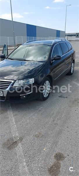 Usado VW Passat Highline 170 CV (125 kW) 2007 Negro Familiar