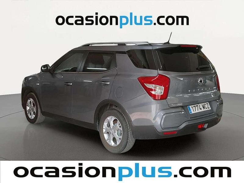 Usado Ssangyong (KGM) Tivoli 163 CV (119 kW) 2022 Gris SUV