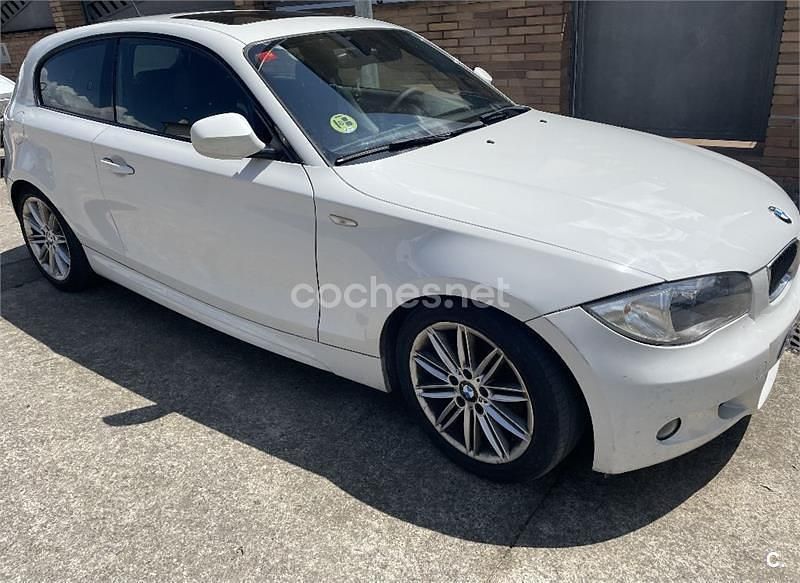 Używany BMW 118 143 KM (105 kW) 2009 Biały Hatchback