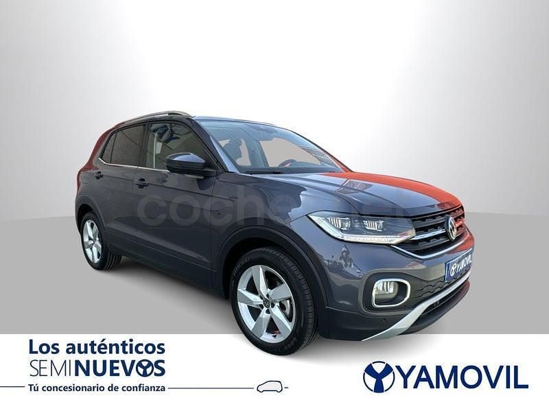 Usado VW T-Cross Sportline 110 CV (80 kW) 2023 Gris / plata SUV